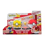Pokémon PKW2721 - Surprise Attack Game - Machollo mit Flottball & Pikachu mit Pokéball, offizielles Spielset mit Figuren, je 5 cm